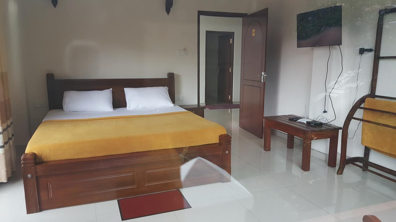 Delhousie Hotel 날라탄니야 외부 사진